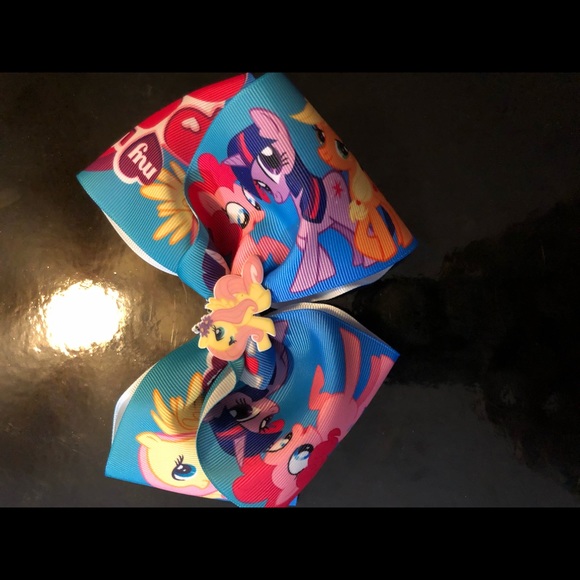 Bows - Picture 8 of 8